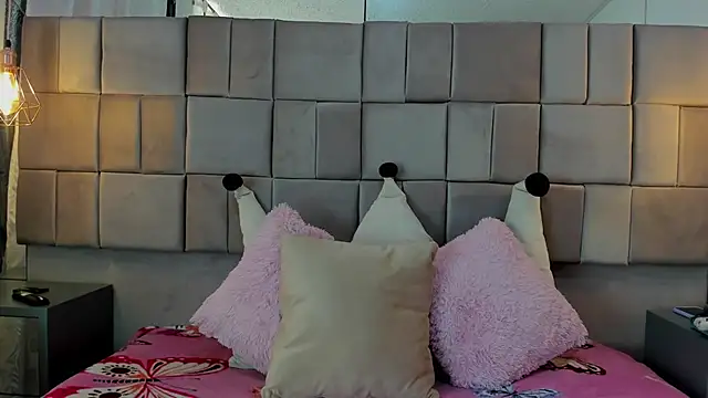 puca ebony online show from March 8, 2025, 7:53 pm