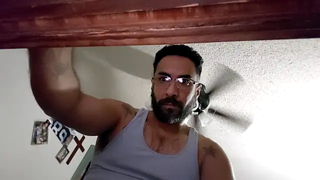 Snapshot of Forbidden_daddy chatting on April 22, 2026, 11:06 am Forbidden daddy online show from April 22, 2026, 11:06 am
