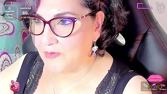 cataleya mom online show from September 15, 2025, 4:24 am