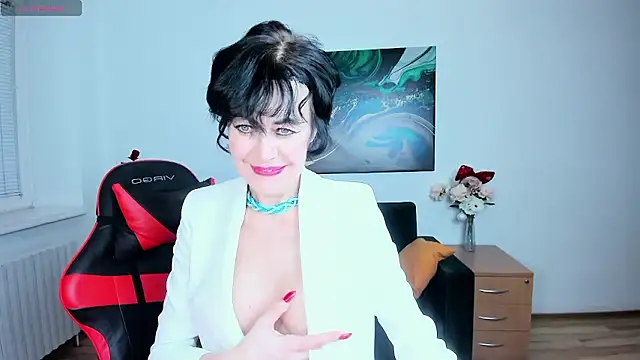 Silvia Wallec online show from February 7, 2026, 6:05 pm