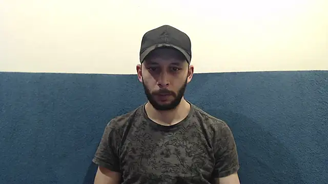 Snapshot of henryaxe chatting on March 6, 2025, 8:41 am henryaxe online show from March 6, 2025, 8:41 am