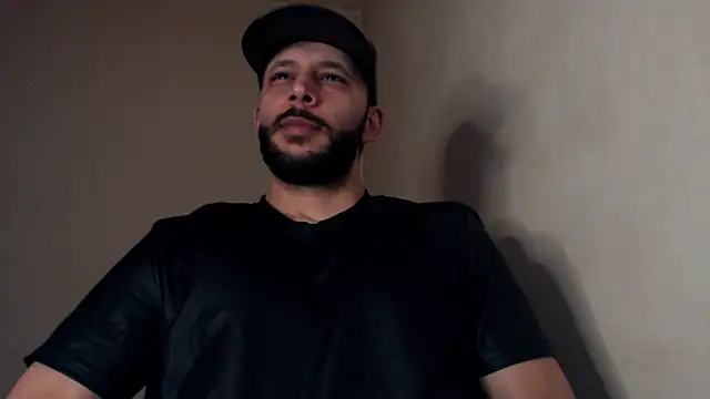 henryaxe online show from October 25, 2025, 7:51 am