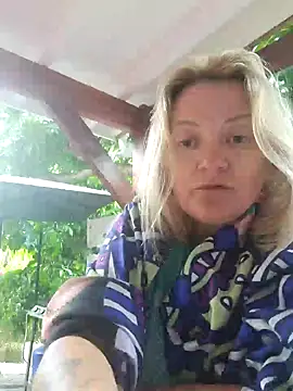 Snapshot of lady_charlyne chatting on January 22, 2025, 11:23 am lady charlyne online show from January 22, 2025, 11:23 am