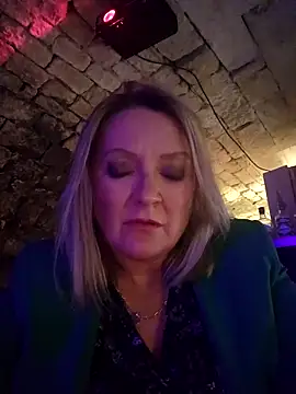 Snapshot of lady_charlyne chatting on March 7, 2025, 8:44 pm lady charlyne online show from March 7, 2025, 8:44 pm