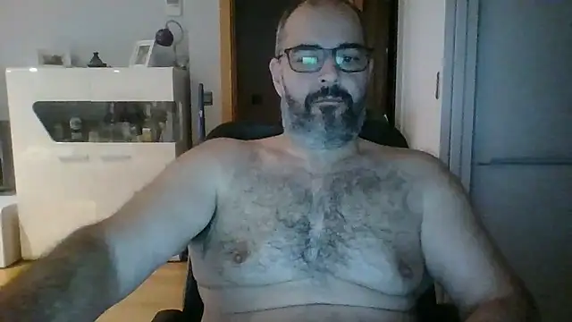 templar2303 online show from January 18, 2026, 4:54 pm