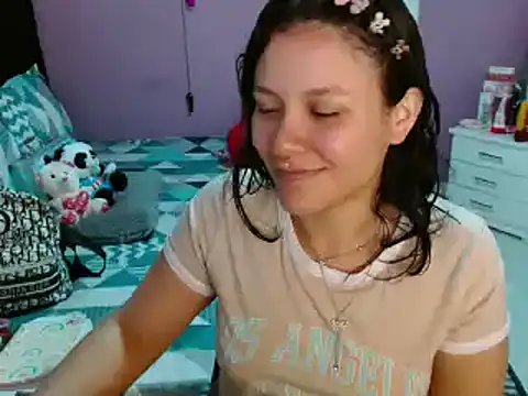 Snapshot of soniafuckboobs chatting on March 10, 2025, 6:23 pm soniafuckboobs online show from March 10, 2025, 6:23 pm
