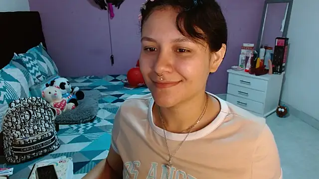 Snapshot of soniafuckboobs chatting on March 10, 2025, 3:20 pm soniafuckboobs online show from March 10, 2025, 3:20 pm