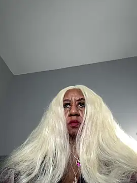 BreanaDivine online show from February 16, 2025, 4:21 pm