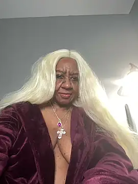 BreanaDivine online show from February 15, 2025, 1:53 am