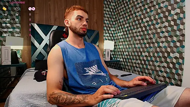 Michael magno online show from September 12, 2025, 8:52 pm