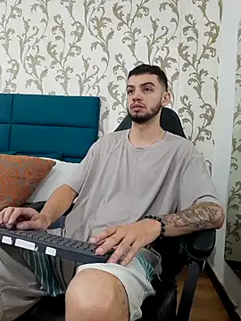 Snapshot of Michael_magno chatting on February 25, 2026, 10:26 am Michael magno online show from February 25, 2026, 10:26 am