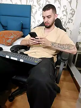 Snapshot of Michael_magno chatting on January 17, 2026, 3:26 pm Michael magno online show from January 17, 2026, 3:26 pm