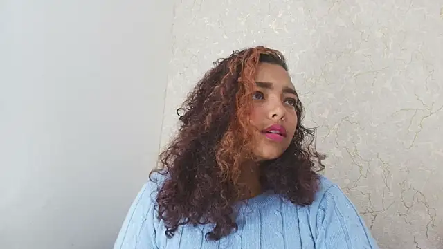 Snapshot of sofi_balvin chatting on September 19, 2025, 7:18 pm sofi balvin online show from September 19, 2025, 7:18 pm