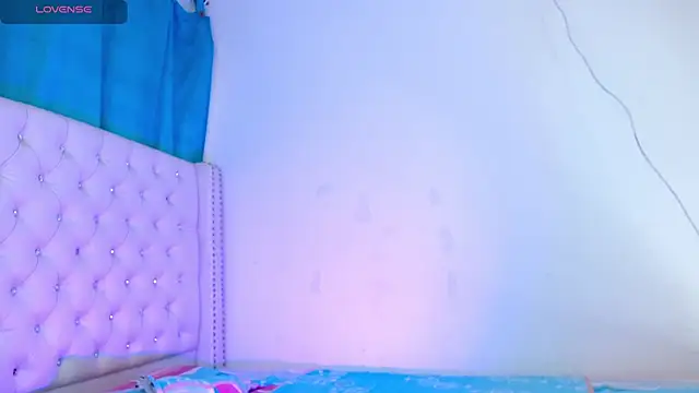 Alexa priincess online show from November 25, 2025, 2:39 pm