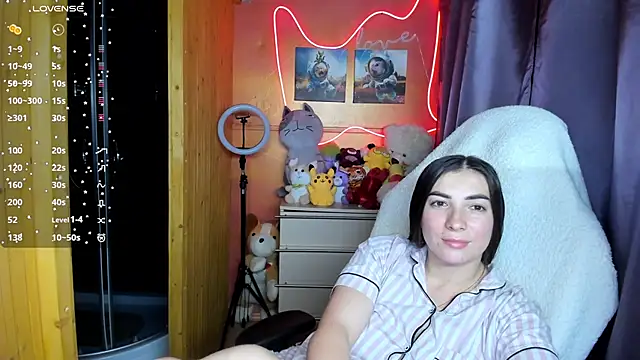 Snapshot of Fiery_Brunette_ chatting on September 14, 2025, 5:13 pm Fiery Brunette  online show from September 14, 2025, 5:13 pm