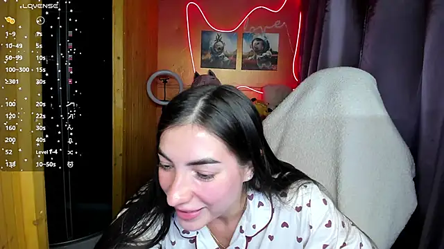 Snapshot of Fiery_Brunette_ chatting on September 24, 2025, 10:22 am Fiery Brunette  online show from September 24, 2025, 10:22 am