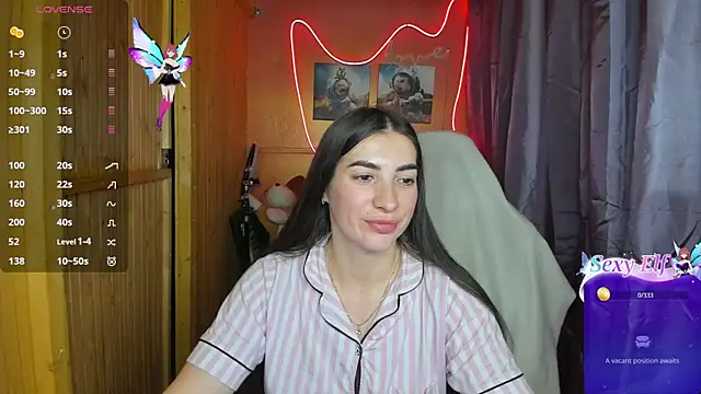 Snapshot of Fiery_Brunette_ chatting on February 19, 2025, 5:38 am Fiery Brunette  online show from February 19, 2025, 5:38 am