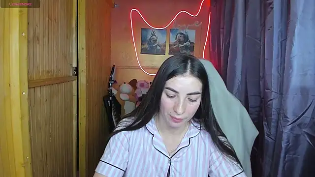 Snapshot of Fiery_Brunette_ chatting on February 18, 2025, 3:52 pm Fiery Brunette  online show from February 18, 2025, 3:52 pm