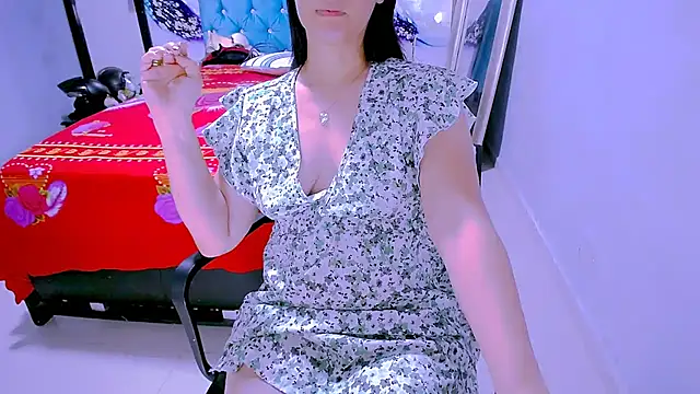 BitterMomXxx online show from March 12, 2026, 1:48 pm