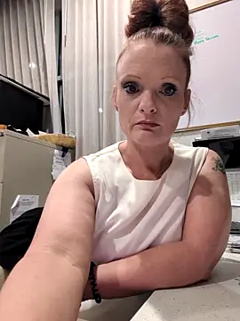 sexiginger22 online show from April 19, 2026, 9:54 am