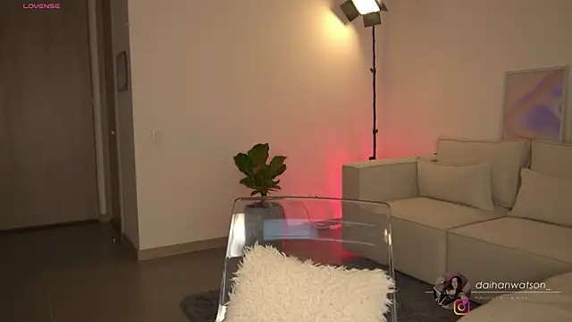 Daihanwatson  online show from March 10, 2025, 1:45 am