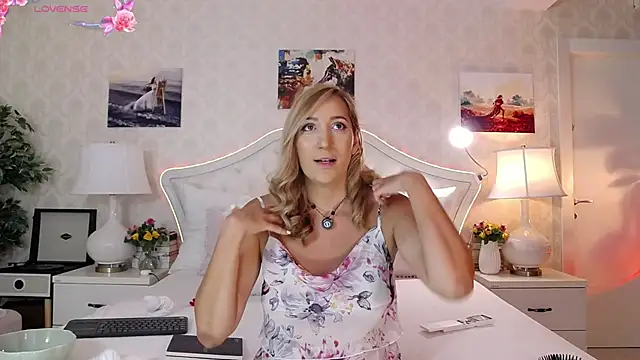 IreneHope online show from July 2, 2026, 8:53 am