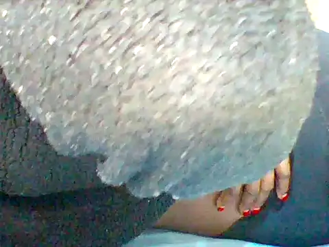 Snapshot of sexy_cutelips chatting on June 5, 2026, 11:05 am sexy cutelips online show from June 5, 2026, 11:05 am