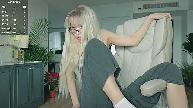 Snapshot of sigmasian chatting on October 13, 2025, 3:41 am sigmasian online show from October 13, 2025, 3:41 am