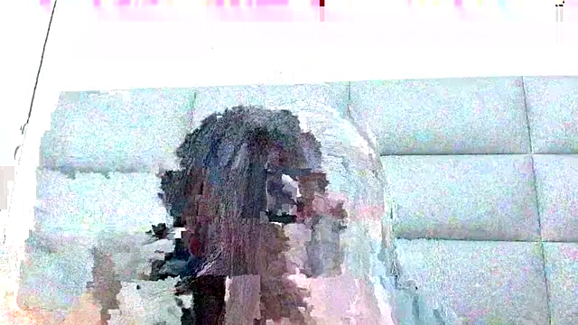 emily brontee  online show from October 23, 2025, 1:21 pm