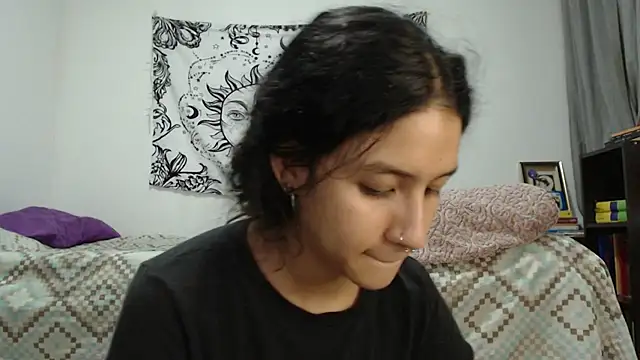 Snapshot of AlinaWoolf_ chatting on December 27, 2024, 2:47 am AlinaWoolf  online show from December 27, 2024, 2:47 am