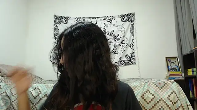 Snapshot of AlinaWoolf_ chatting on February 2, 2025, 3:43 am AlinaWoolf  online show from February 2, 2025, 3:43 am