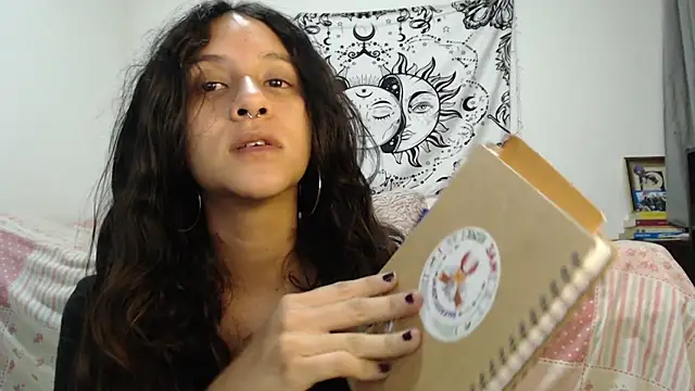 Snapshot of AlinaWoolf_ chatting on January 29, 2025, 5:19 am AlinaWoolf  online show from January 29, 2025, 5:19 am