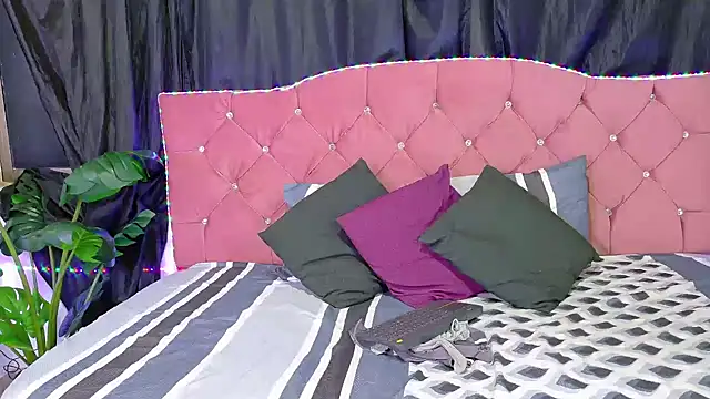 Snapshot of Cataleya_divine chatting on February 26, 2026, 12:49 pm Cataleya divine online show from February 26, 2026, 12:49 pm