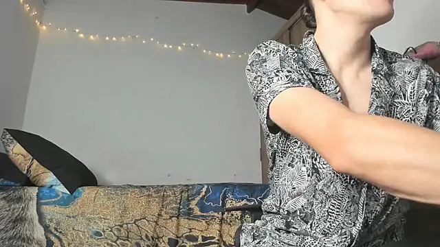 Snapshot of Tristan_fantasycam chatting on October 28, 2025, 9:36 pm Tristan fantasycam online show from October 28, 2025, 9:36 pm