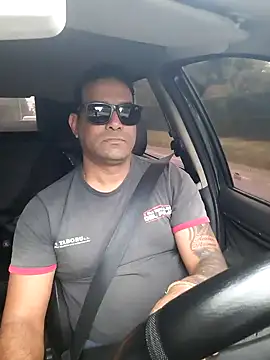 Snapshot of hecwil8 chatting on October 27, 2025, 11:44 am hecwil8 online show from October 27, 2025, 11:44 am