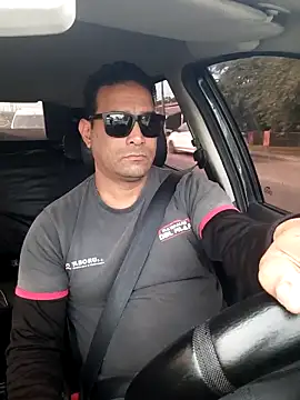 Snapshot of hecwil8 chatting on October 28, 2025, 11:42 am hecwil8 online show from October 28, 2025, 11:42 am