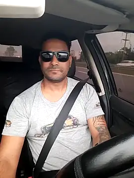 Snapshot of hecwil8 chatting on November 4, 2025, 11:47 am hecwil8 online show from November 4, 2025, 11:47 am