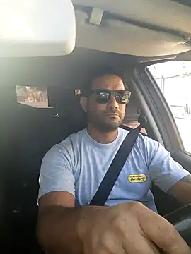 Snapshot of hecwil8 chatting on December 4, 2025, 11:20 am hecwil8 online show from December 4, 2025, 11:20 am