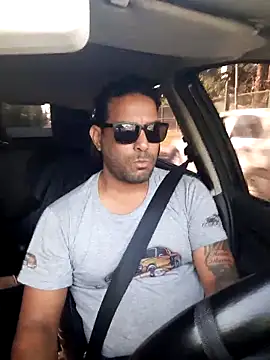 Snapshot of hecwil8 chatting on December 2, 2025, 11:45 am hecwil8 online show from December 2, 2025, 11:45 am