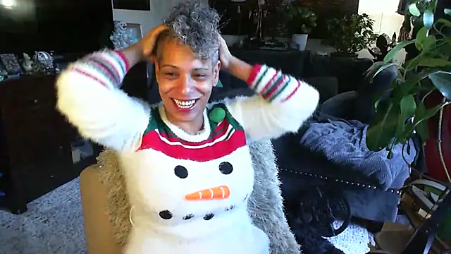 CeceilaMoon online show from December 22, 2025, 3:12 pm