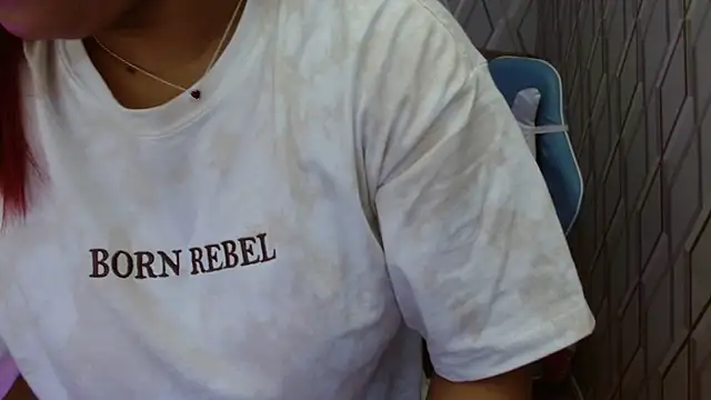 Snapshot of NicolleTaylor chatting on February 28, 2025, 1:05 am NicolleTaylor online show from February 28, 2025, 1:05 am