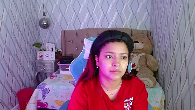Snapshot of NicolleTaylor chatting on March 3, 2025, 3:27 am NicolleTaylor online show from March 3, 2025, 3:27 am