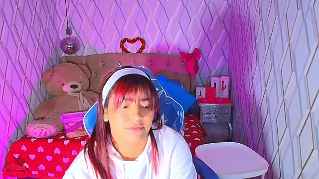 Snapshot of NicolleTaylor chatting on February 9, 2026, 3:37 am NicolleTaylor online show from February 9, 2026, 3:37 am