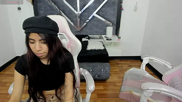 Snapshot of iam_sofiia chatting on March 17, 2025, 9:02 pm iam sofiia online show from March 17, 2025, 9:02 pm