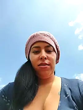 Snapshot of Emily_Wane chatting on January 14, 2025, 4:29 pm Emily Wane online show from January 14, 2025, 4:29 pm