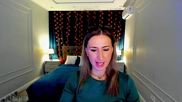 PassionGlow online show from November 11, 2025, 3:34 am