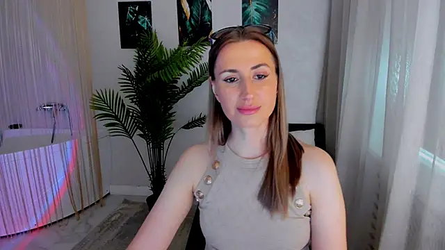PassionGlow online show from June 3, 2026, 3:29 am
