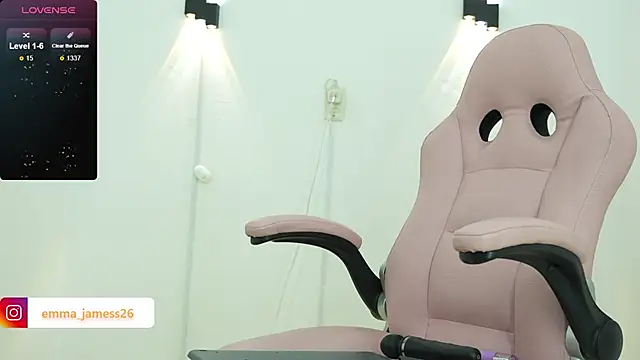 Emma jamess online show from April 11, 2026, 7:45 am