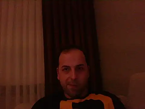 Snapshot of Yldrmm_9553 chatting on April 26, 2026, 11:13 pm Yldrmm 9553 online show from April 26, 2026, 11:13 pm