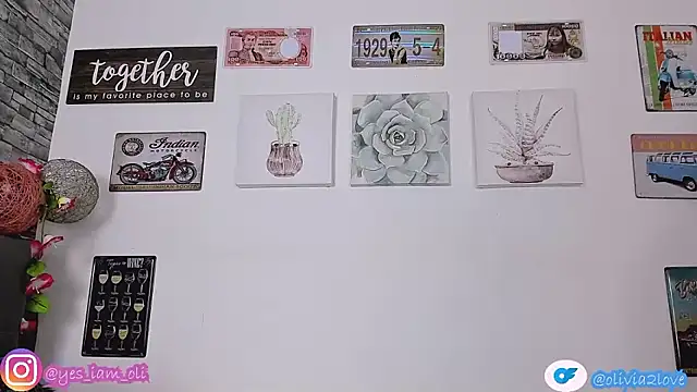 Snapshot of olivia22love chatting on September 15, 2025, 1:00 pm olivia22love online show from September 15, 2025, 1:00 pm